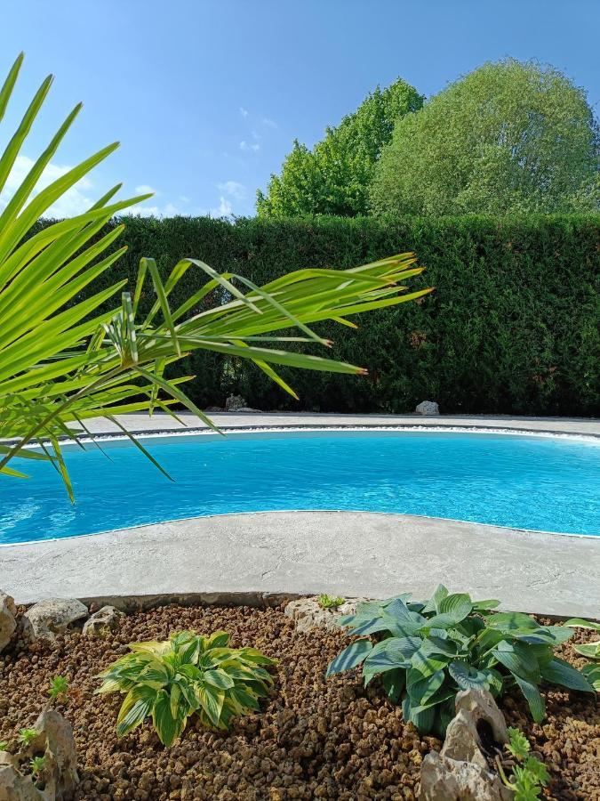 Picnic Room And Pool كاستلْنْيوفو ديل غارد المظهر الخارجي الصورة