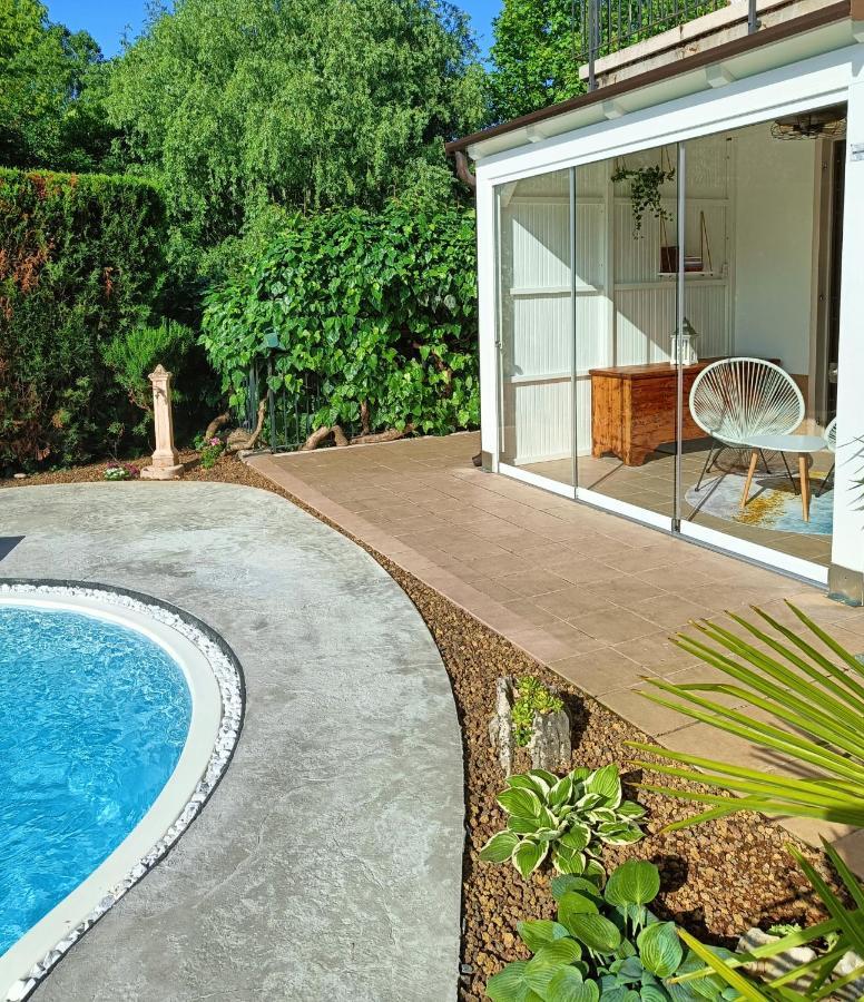 Picnic Room And Pool كاستلْنْيوفو ديل غارد المظهر الخارجي الصورة