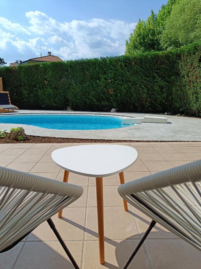 Picnic Room And Pool كاستلْنْيوفو ديل غارد المظهر الخارجي الصورة