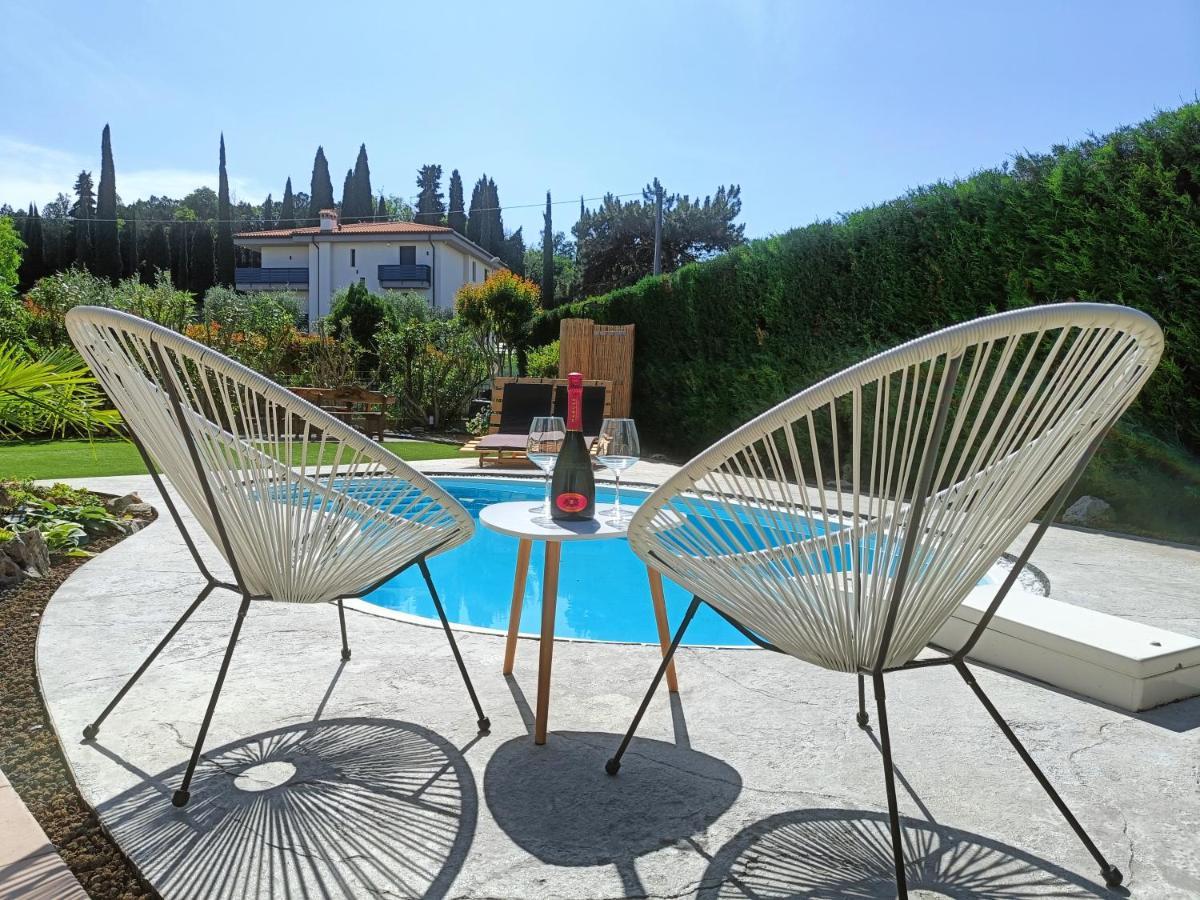 Picnic Room And Pool كاستلْنْيوفو ديل غارد المظهر الخارجي الصورة