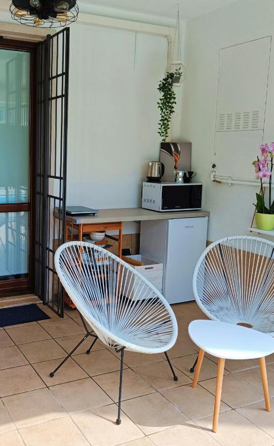 Picnic Room And Pool كاستلْنْيوفو ديل غارد المظهر الخارجي الصورة
