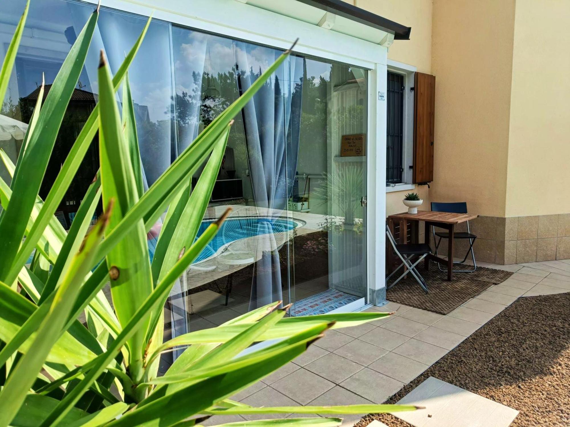 Picnic Room And Pool كاستلْنْيوفو ديل غارد المظهر الخارجي الصورة