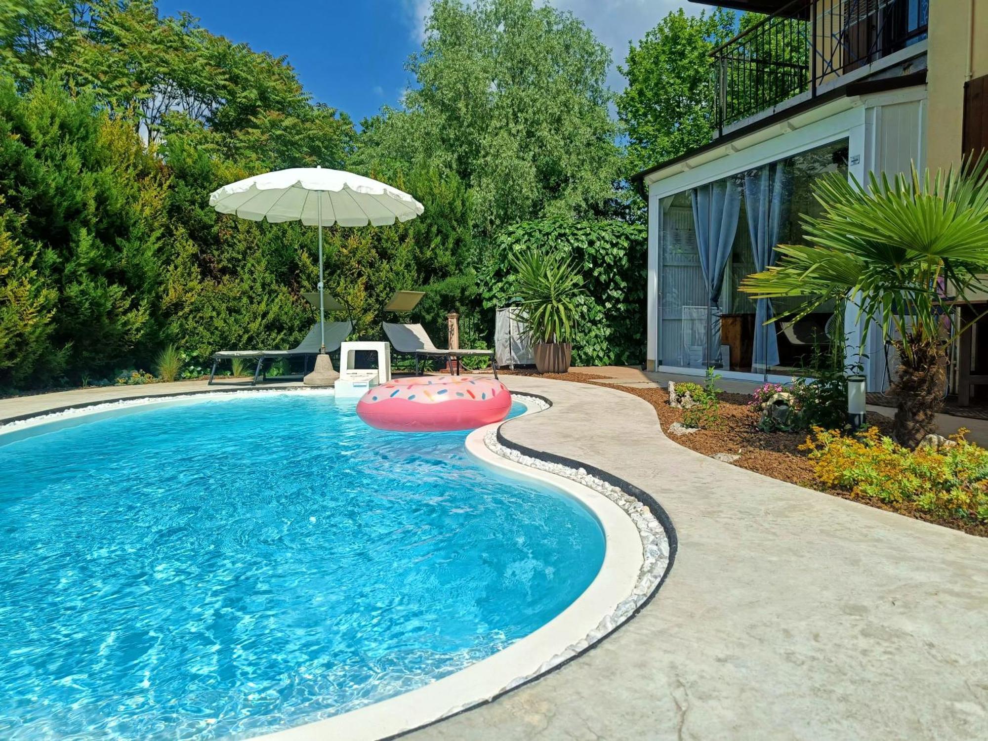 Picnic Room And Pool كاستلْنْيوفو ديل غارد المظهر الخارجي الصورة